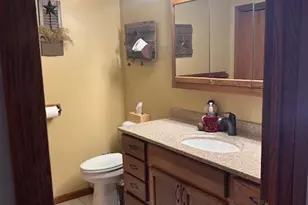 4528 N County M Rd, Janesville, WI 53536 - Photo 7