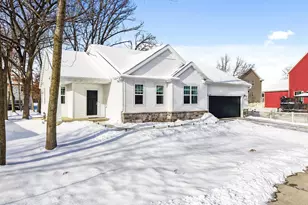 1182 O'Keeffe Ave, Sun Prairie, WI 53590 - Photo 1