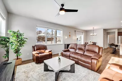 1182 O'Keeffe Avenue, Sun Prairie, WI 53590 - Photo 3