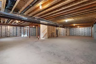 908 Yorktown Rd, DeForest, WI 53532 - Photo 35