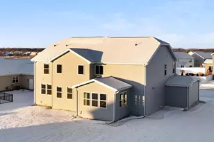 908 Yorktown Rd, DeForest, WI 53532 - Photo 37