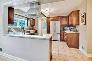 3930 Nakoma Rd, Madison, WI 53711 - Photo 11