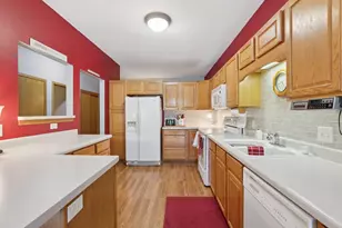 5672 Ambrosia Terrace, Mcfarland, WI 53558 - Photo 11