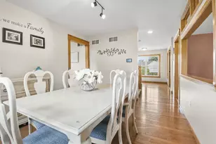 805 Violet Ln, Oregon, WI 53575 - Photo 9