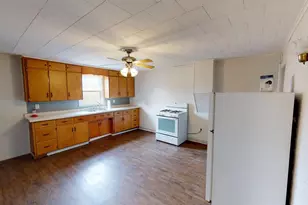 321 E Washington St, Prairie Du Chien, WI 53821 - Photo 17