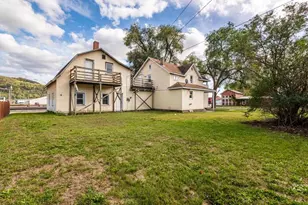 321 E Washington St, Prairie Du Chien, WI 53821 - Photo 5