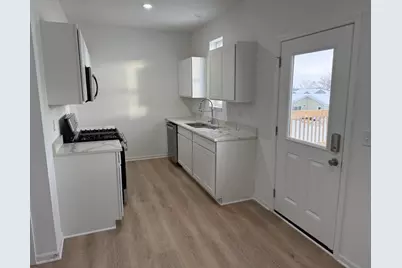 400 7th Street, Mineral Point, WI 53565 - Photo 11