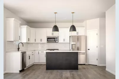 1798 Summerfield Way, Sun Prairie, WI 53590 - Photo 9