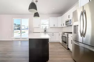 1798 Summerfield Way, Sun Prairie, WI 53590 - Photo 11