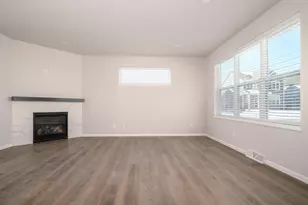 1798 Summerfield Way, Sun Prairie, WI 53590 - Photo 7