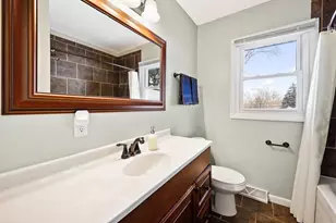 1422 Nevada Rd, Madison, WI 53704 - Photo 17