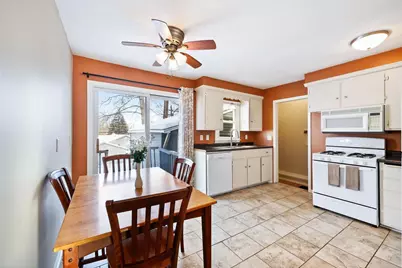 1422 Nevada Road, Madison, WI 53704 - Photo 7