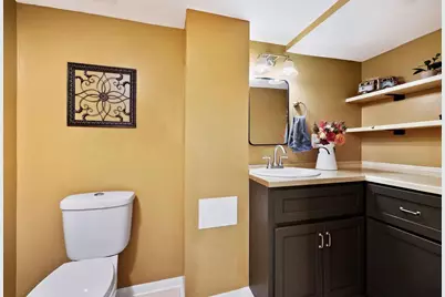 1422 Nevada Road, Madison, WI 53704 - Photo 23