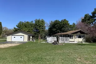 W1026 Laurie Ln, Montello, WI 53949 - Photo 5