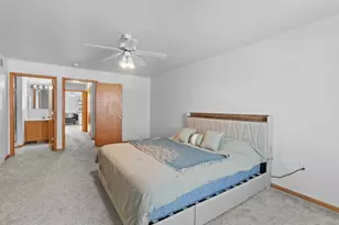 6725 Reston Heights Dr, Madison, WI 53718 - Photo 19