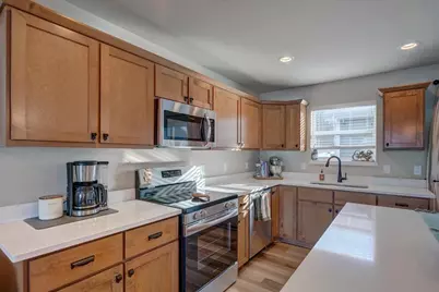 2327 Autumn Lake Parkway, Madison, WI 53718 - Photo 19