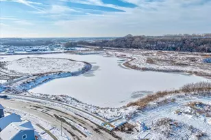 2327 Autumn Lake Parkway, Madison, WI 53718 - Photo 55