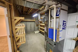 2715 N Wuthering Hills Dr, Janesville, WI 53546 - Photo 23