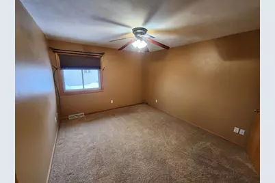 2715 N Wuthering Hills Drive, Janesville, WI 53546 - Photo 17