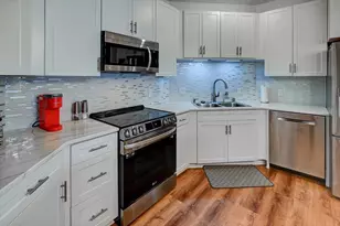 3027 Providence St, Sun Prairie, WI 53590 - Photo 5