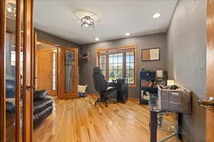 6399 Irving Dr, Sun Prairie, WI 53590 - Photo 13