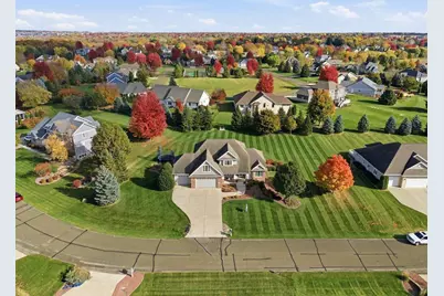 6399 Irving Drive, Sun Prairie, WI 53590 - Photo 3