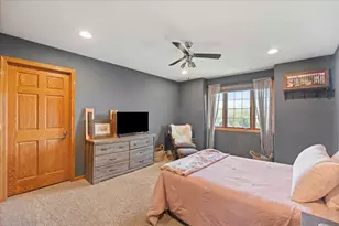 6399 Irving Dr, Sun Prairie, WI 53590 - Photo 31