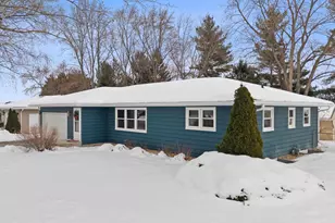 190 S Oak St, Oregon, WI 53575 - Photo 5