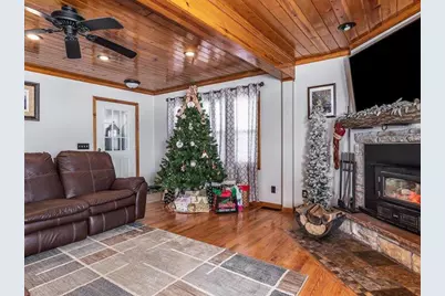 9257 N Veta Grande Road, Scales Mound, IL 61075 - Photo 11