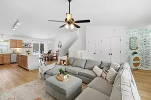 906 Stonecress Ct, Sun Prairie, WI 53590 - Photo 9