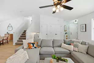 906 Stonecress Ct, Sun Prairie, WI 53590 - Photo 3