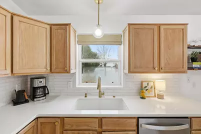 906 Stonecress Court, Sun Prairie, WI 53590 - Photo 17