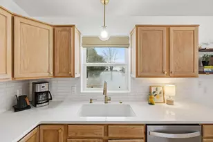 906 Stonecress Ct, Sun Prairie, WI 53590 - Photo 17