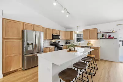 906 Stonecress Court, Sun Prairie, WI 53590 - Photo 13