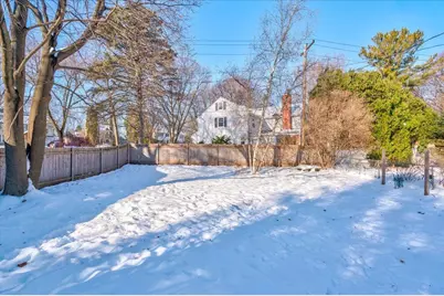 4186 Nakoma Road, Madison, WI 53711 - Photo 9