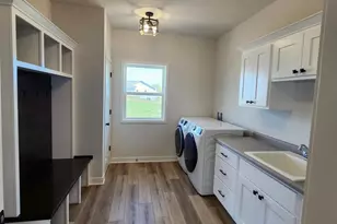 4082 Hanover Dr, DeForest, WI 53532 - Photo 33