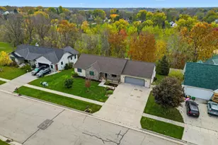 148 Lazy Lake Dr, Fall River, WI 53932 - Photo 57