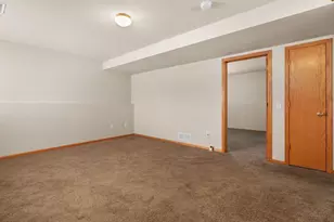 2015 Nighthawk Ln, Sauk City, WI 53583 - Photo 17