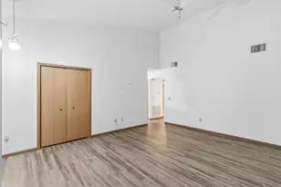 535 E Slifer St, Portage, WI 53901 - Photo 5