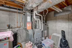 5302 Williamsburg Way, Fitchburg, WI 53719 - Photo 35