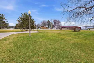 N7446 Beaver Bay Dr, Beaver Dam, WI 53916 - Photo 31