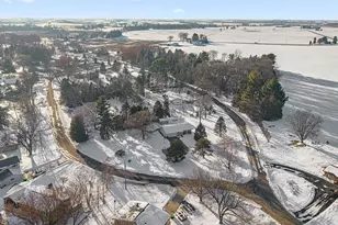 N7446 Beaver Bay Dr, Beaver Dam, WI 53916 - Photo 33