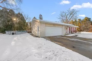N7446 Beaver Bay Dr, Beaver Dam, WI 53916 - Photo 5