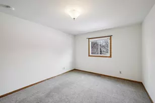 859 Dorothy Dr, Portage, WI 53901 - Photo 25