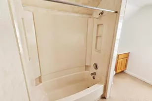 308 Academy St, Elroy, WI 53929 - Photo 17