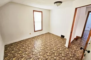 308 Academy St, Elroy, WI 53929 - Photo 13