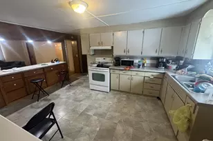 1007 8th Ave, Monroe, WI 53566 - Photo 3