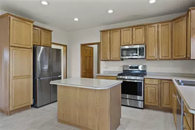 3026 Saddle Brooke Trail, Sun Prairie, WI 53590 - Photo 11