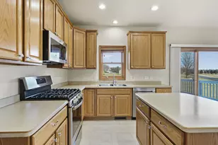 3026 Saddle Brooke Trail, Sun Prairie, WI 53590 - Photo 11