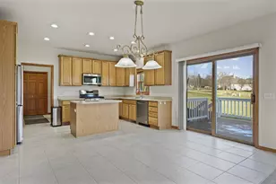 3026 Saddle Brooke Trail, Sun Prairie, WI 53590 - Photo 15